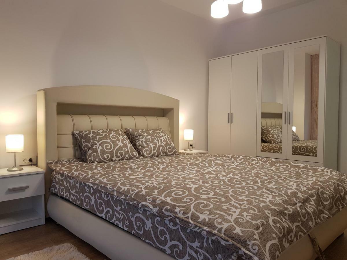 Apartament Monadin 3 Брашов Екстер'єр фото